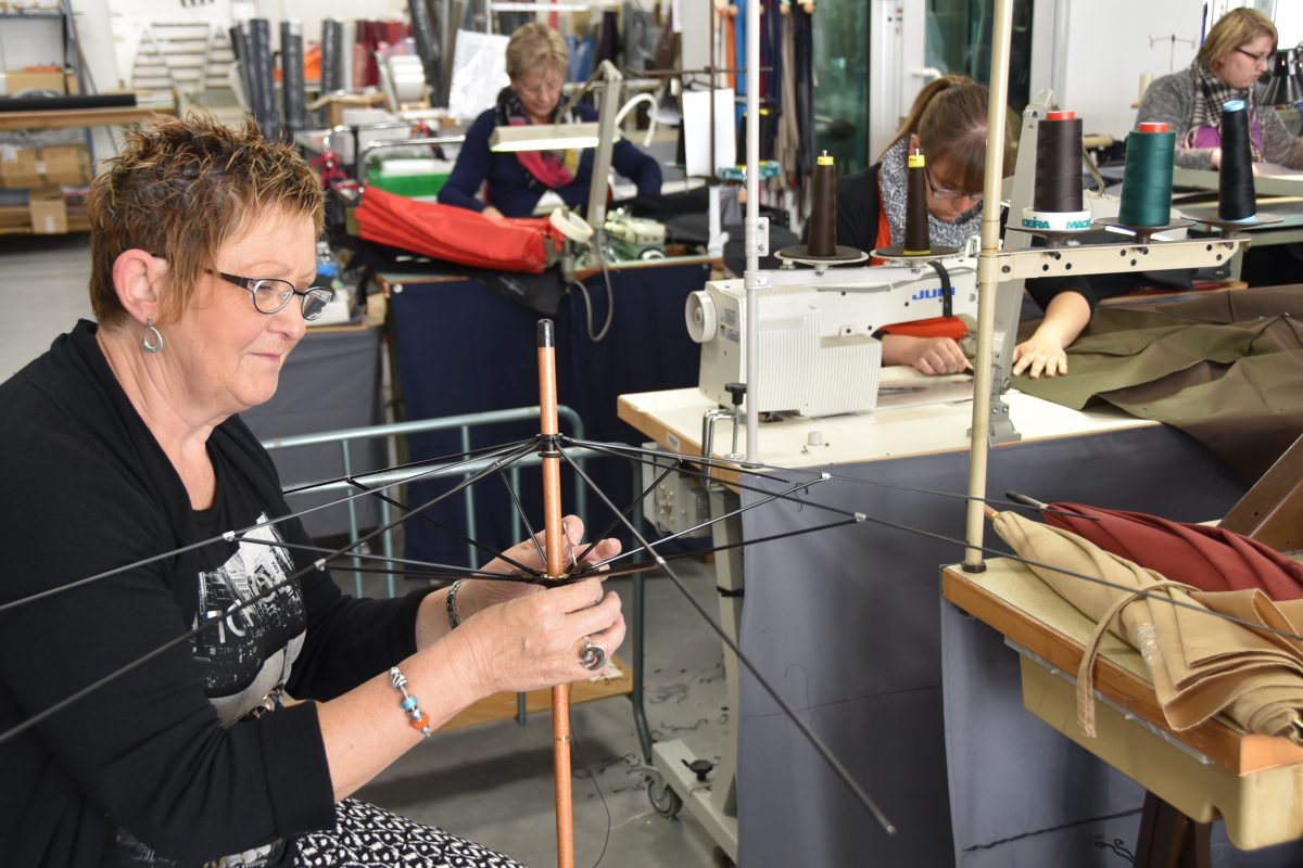 Manufacture de Parapluies de Cherbourg, vue sur les ateliers de fabrication
