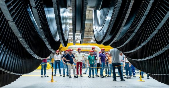 Vacances de Pâques : Au coeur des grands bastions industriels français ! 🧑🏭