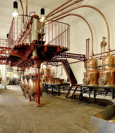 DISTILLERIE COMBIER